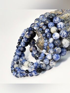💎4/$20💎Sodalite 6mm (PREVIEW)
